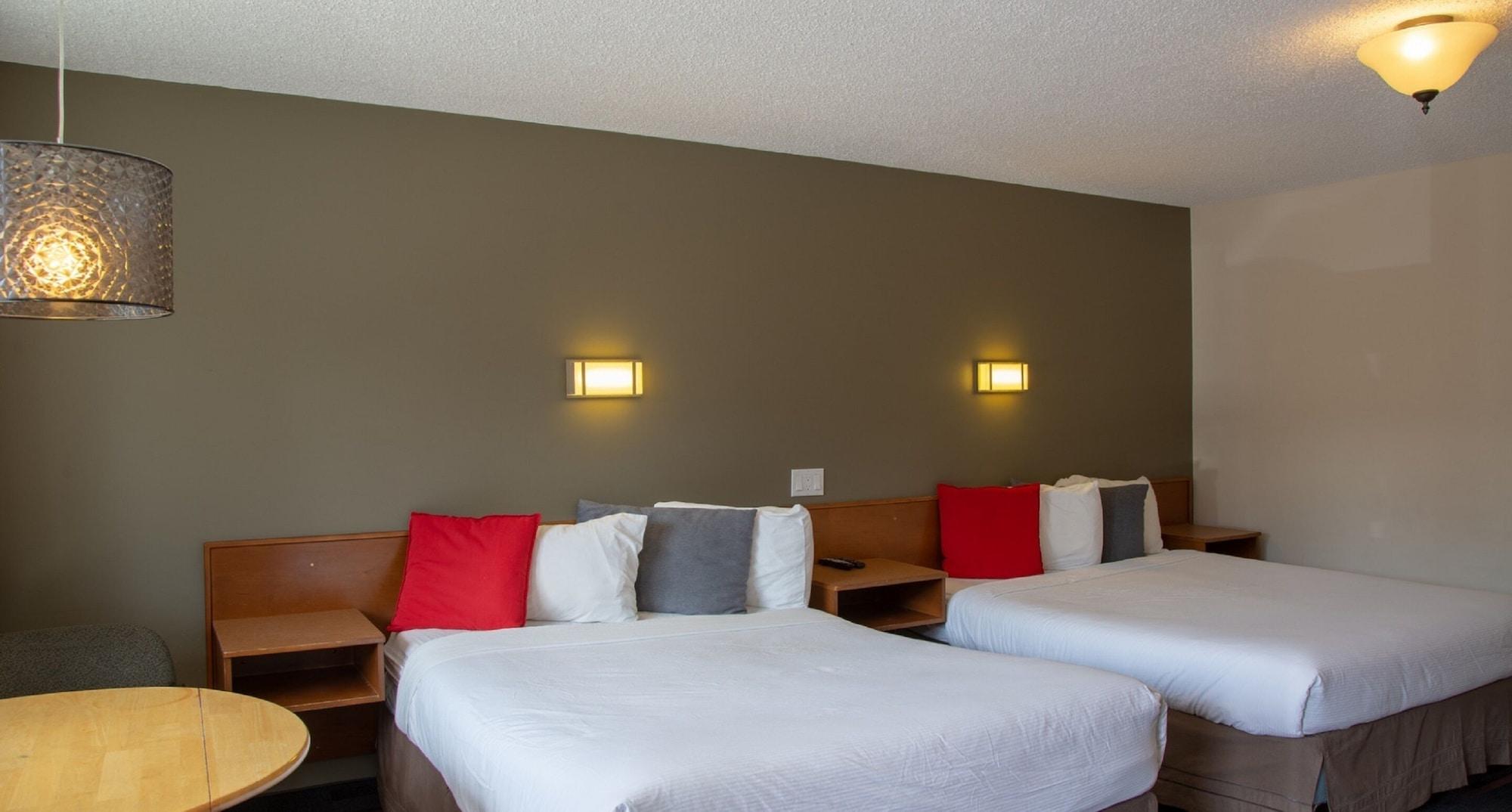 Rundle Mountain Lodge Canmore Bagian luar foto